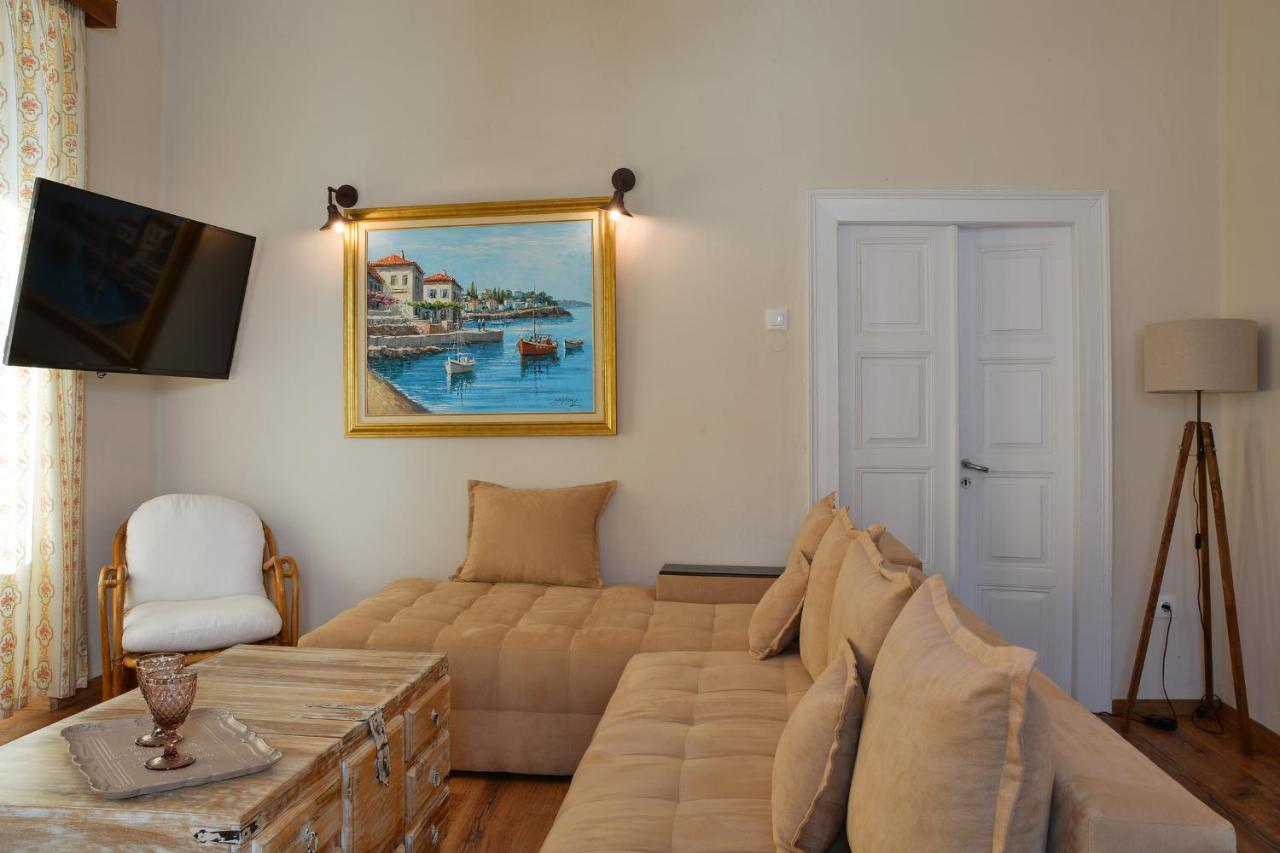 The Veranda Of Gavrion-Exclusive, Centrally Located With Seaview Zewnętrze zdjęcie